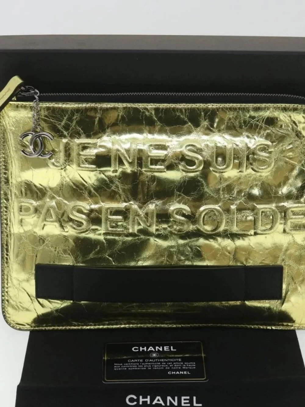 CHANEL Clutch Bag Metallic Leather Gold A82164 CC Auth 38172SAV